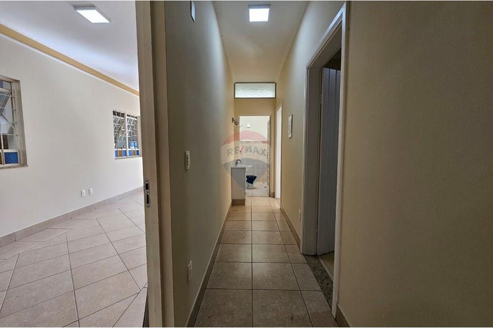 Casa - Alugar - Itapira , São Paulo - photo_2025-06-03_12-59-07 (4).jpg - Corredor - 690291048-78