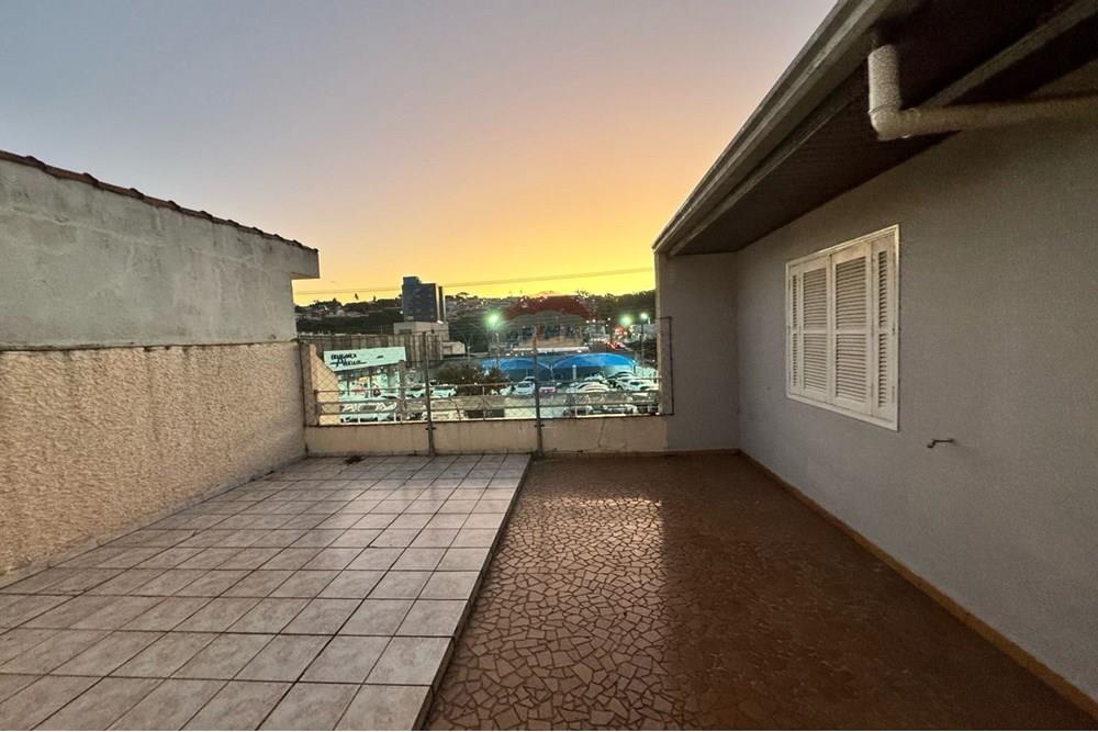 Casa Comercial - Alugar - Bragança Paulista , São Paulo - WhatsApp Image 2025-03-24 at 10.37.32 (1).jpeg - 690041127-26