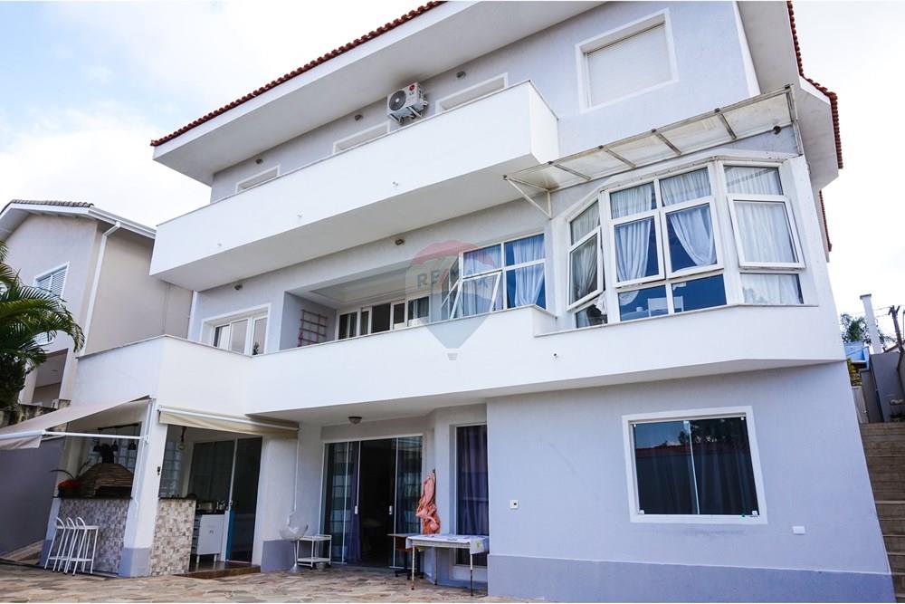 Casa de Condomínio - Alugar - Santana de Parnaíba , São Paulo - Parte de trás casa.jpg - 690951039-14