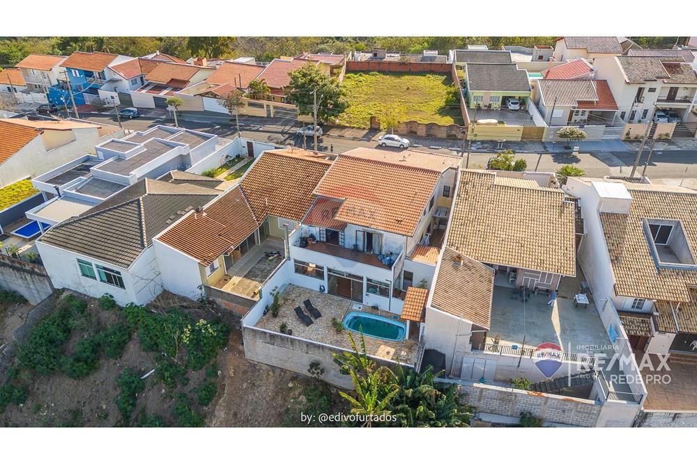 Casa - Venda - Valinhos , São Paulo - DJI_20250717151858_0010_DEDIVOFURTADO-RG98002306922 SSPCE - VALINHOS - REDE PRO I - 690851083-28.jpg - 690851083-28