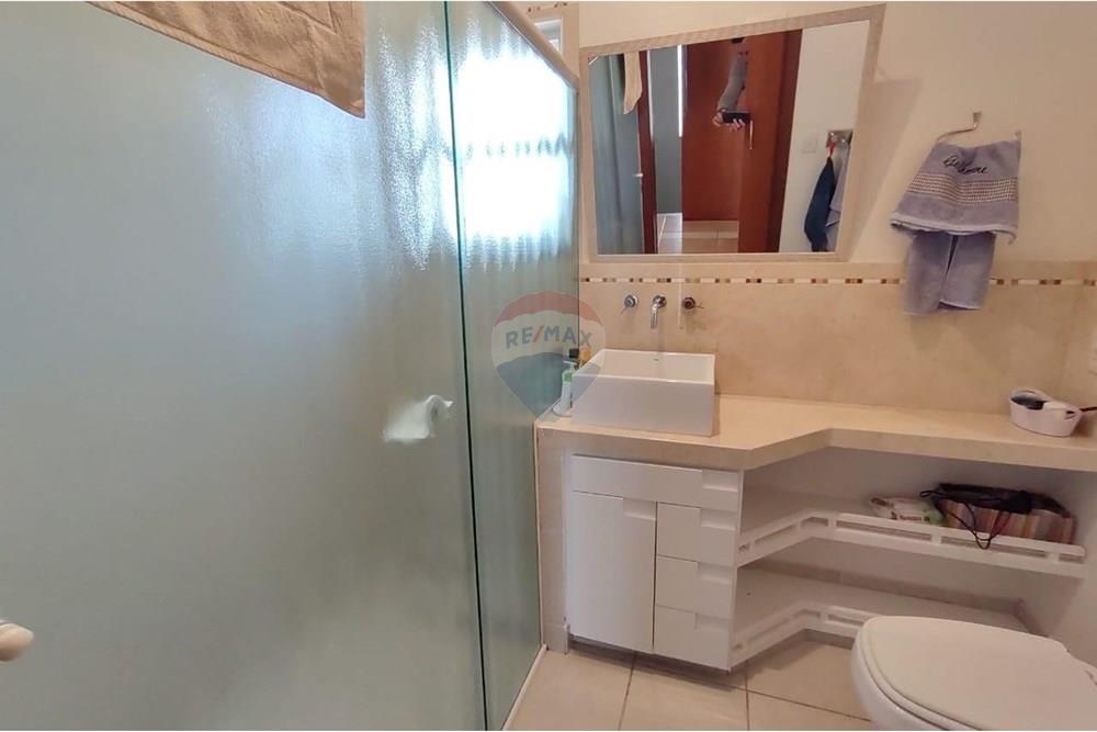 Sobrado - Venda - Águas de Lindóia , São Paulo - WhatsApp Image 2025-07-13 at 21.41.59 (1).jpeg - Banheiro - 690291077-218