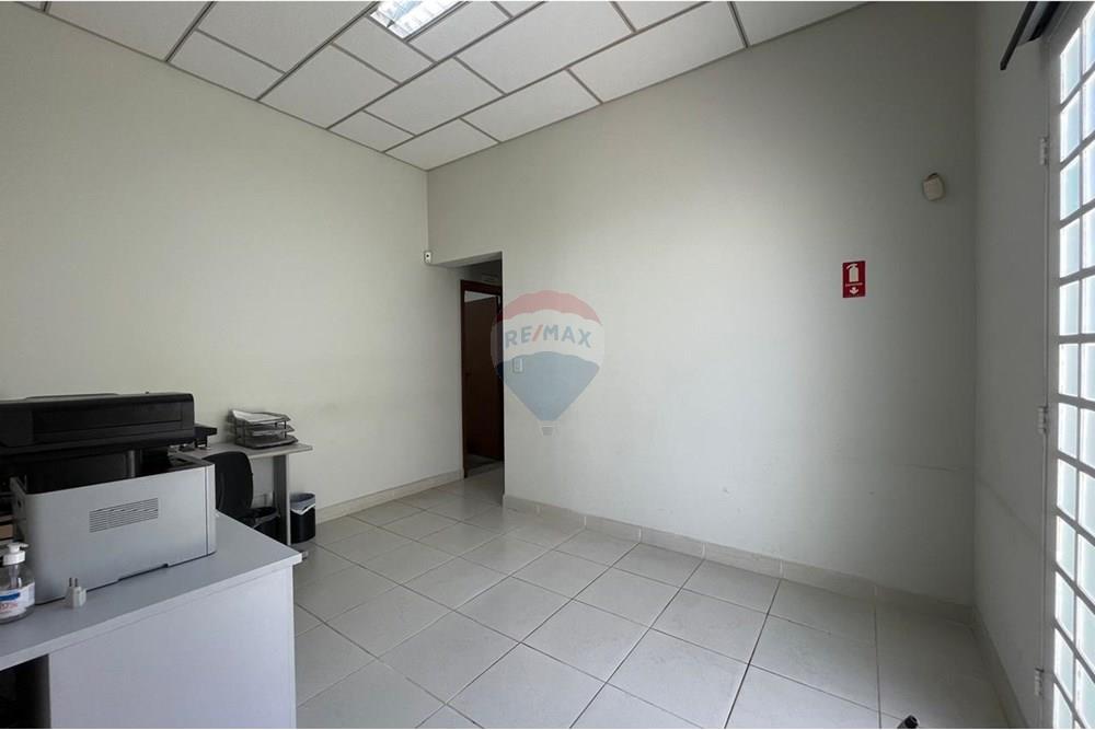 Ponto Comercial/ Loja - Alugar - Valinhos , São Paulo - WhatsApp Image 2025-09-29 at 12.42.02 (2).jpeg - 690851088-23