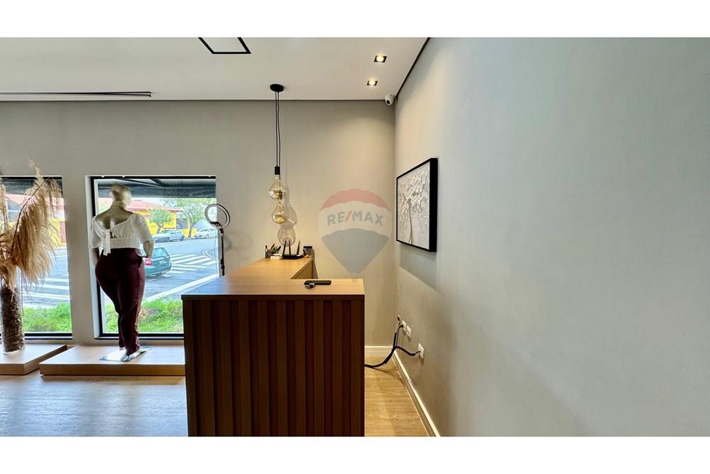 Cj. Comercial/ Sala - Alugar - Americana , São Paulo - WhatsApp Image 2025-10-30 at 14.41.18 (6).jpeg - Sala em L - 690231086-44