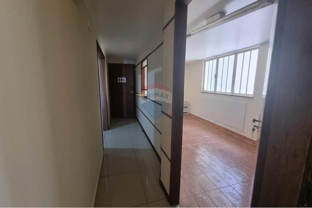 Casa Comercial - Alugar - Bragança Paulista , São Paulo - Imagem do WhatsApp de 2025-02-27 à(s) 16.38.04_20762933.jpg - 690041051-34