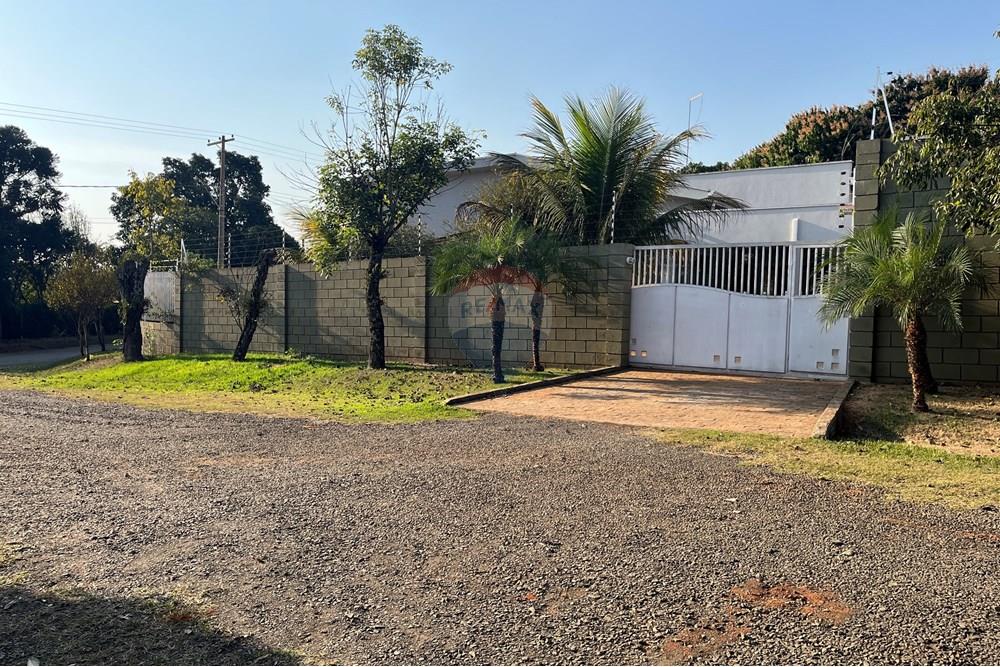 Chácara / Sítio / Fazenda - Venda - Cosmópolis , São Paulo - frente da casa 2.JPG - 690511309-2