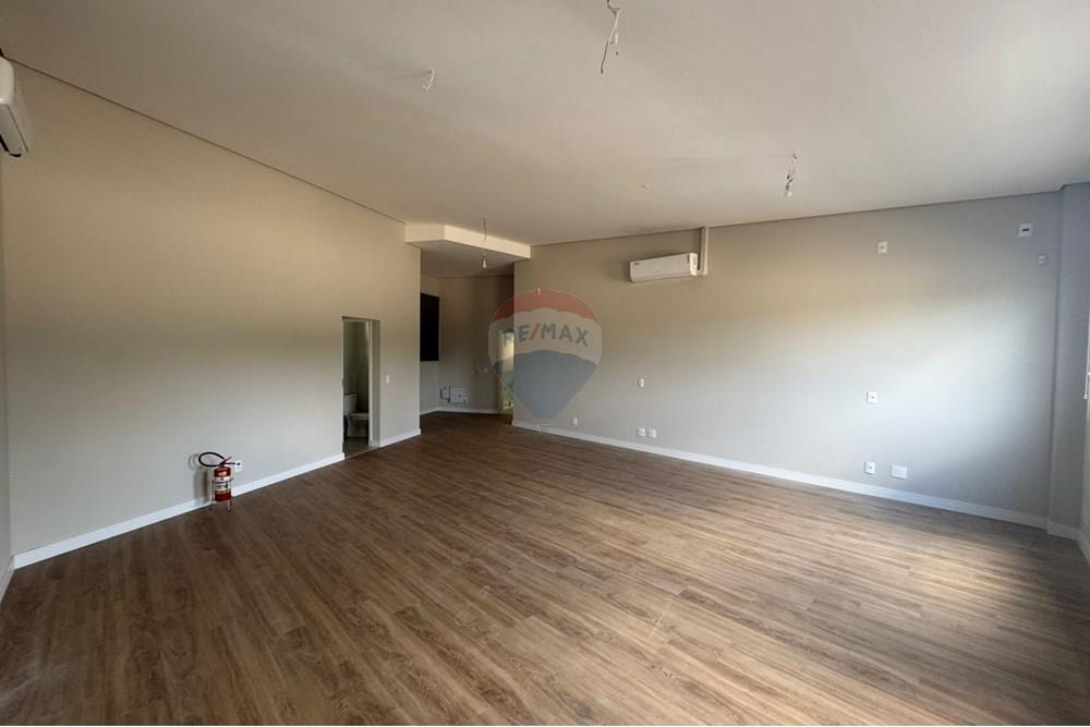 Cj. Comercial/ Sala - Alugar - Valinhos , São Paulo - WhatsApp Image 2025-10-16 at 14.59.14.jpeg - 691091007-4