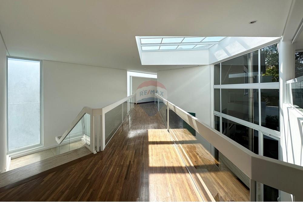 Casa de Condomínio - Venda - Santana de Parnaíba , São Paulo - Sala intima passarela 2.JPG - 691141025-4