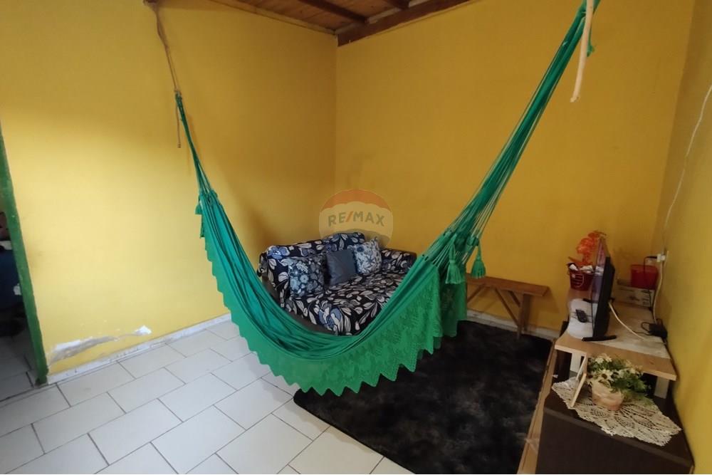 Casa à venda com 3 quartos, 324m² - Foto 2