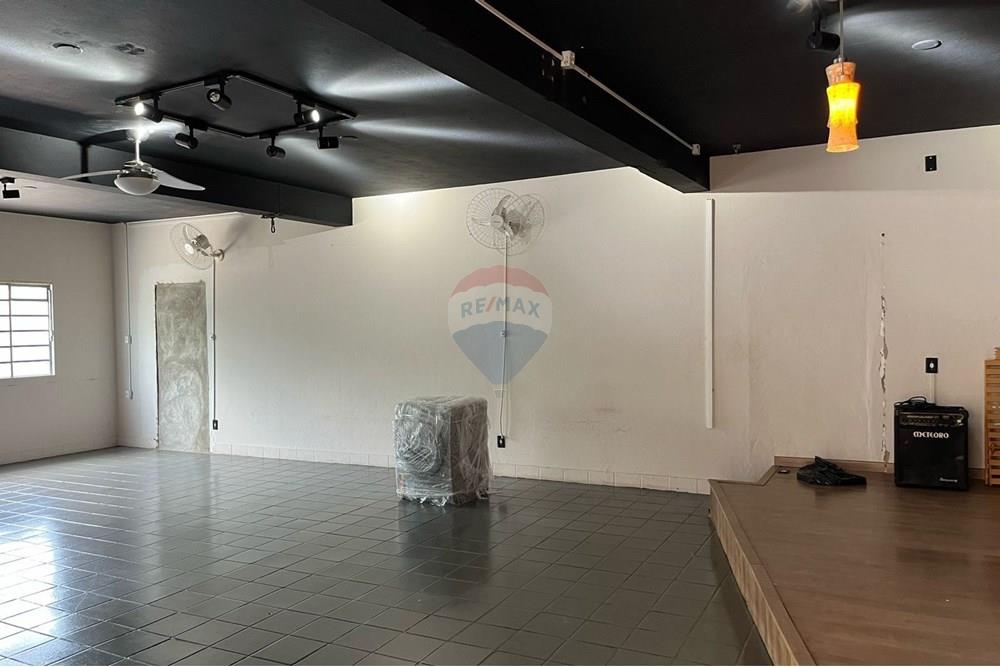 Cj. Comercial/ Sala - Alugar - Bragança Paulista , São Paulo - Imagem do WhatsApp de 2025-03-07 à(s) 09.41.09_dbf04a01.jpg - 690041159-1