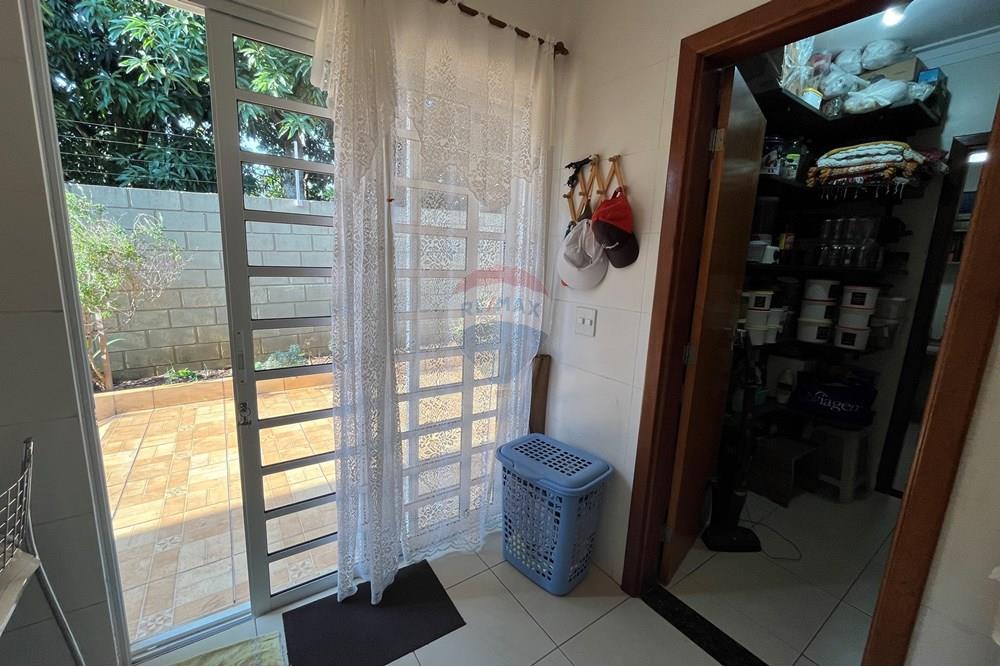 Chácara / Sítio / Fazenda - Venda - Cosmópolis , São Paulo - despensa.JPG - 690511309-2