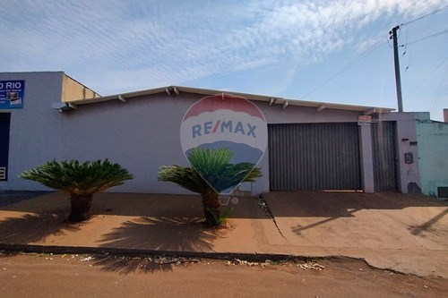 Venda-Casa-Rua João de Barro , 05  - Na rua do mercado Liberty  - Liberdade , Rio Verde , Goiás , 75904422-722371006-3