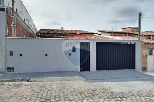 Venda-Casa-Rua da Castanheira , 135  - Prox. Salesiano Dom Bosco  - Nova Parnamirim , Parnamirim , Rio Grande do Norte , 59152005-720621026-11