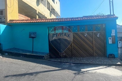 Venda-Casa-Rua Hidelbrando Antony , 432  - Alvorada , Manaus , Amazonas , 69042125-720791002-38