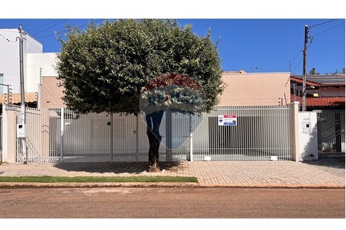 Venda-Casa-Parque Sagrada Família , Rondonópolis , Mato Grosso , 78735-228-720561116-24