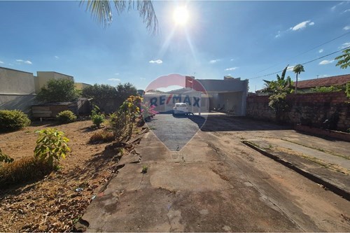 Venda-Terreno-Rua Duque de Caixas , 256  - Entre Av. Major Amarantes e Av. Capitão Castro  - Setor 01 (Bairros Centro e São José) , Vilhena , Rondônia , 76980-170-720701012-78