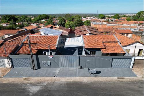Venda-Casa-LOTE 12 E 13, QD 216-B N° 178 Avenida São Paulo Ba , 12  - Eldorado , Araguaína , Tocantins , 77809235-720991026-29