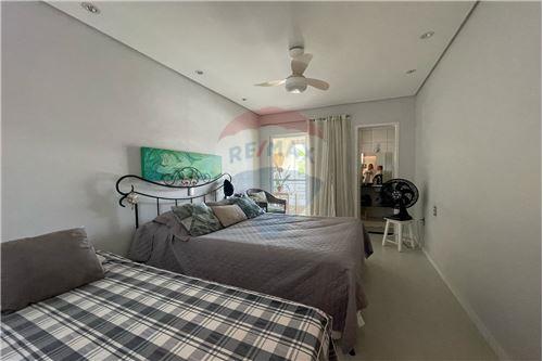 Venda-Casa-Rua Rosa Batista , 127  - Lagoa Redonda , Fortaleza , Ceará , 60831492-720321029-343