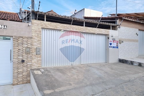 Venda-Casa-Rua Josinaldo Faustino Vasconcelos , 98  - Próximo a Escola Panorama  - Santa Cruz , Campina Grande , Paraíba , 58417060-720291010-92