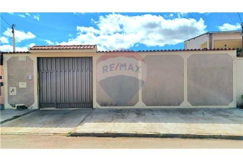 Venda-Casa-Rua P-26 , qd 14 lt 25  - Px ao CAIS  - Jardim Progresso , Anápolis , Goiás , 75063450-721991005-59