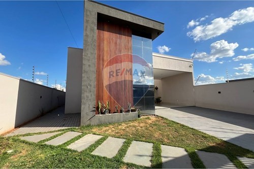 Venda-Casa-RUA PATO BRANCO , 241  - CURITIBA , Sinop , Mato Grosso , 78555-824-721561028-36