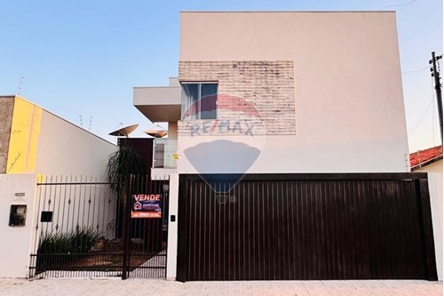 Venda-Casa-Rua 100 , 448  - Centro , Tangará da Serra , Mato Grosso , 78303055-722381009-1