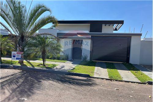 Venda-Casa-RUA GUAXUPÉ , 116  - Próximo à pista de caminhada  - JD BELO HORIZONTE , Sinop , Mato Grosso , 78556-296-721561028-43