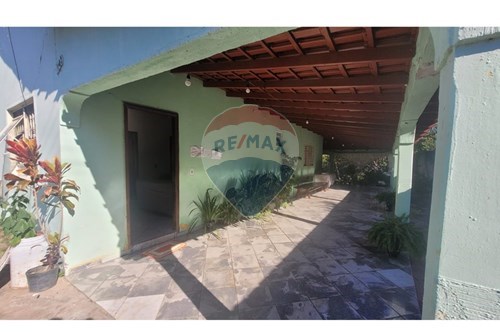 Venda-Casa-Rua Vereador Manoel Lopes , 406  - próximo ao supermercado Bônus  - Pitaluga , Barra do Garças , Mato Grosso , 78603640-722221014-21