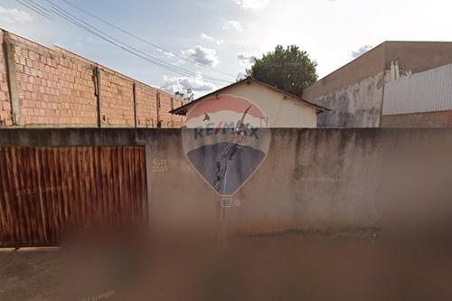 Venda-Casa-Rua Maria Cecília da Conceição Silva , 262  - ao lado da igreja caminho da palavra  - Residencial Sítio Farias , Rondonópolis , Mato Grosso , 78734-512-720611031-24