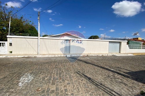 Venda-Casa-Rua Fenelon Lima , 71  - Planalto , Iguatu , Ceará , 63500805-720931002-378