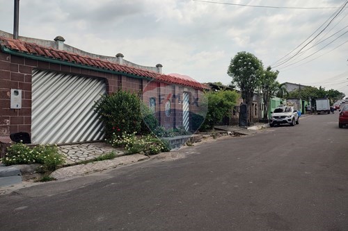 Venda-Casa-Rua 6 , 184  - Flores , Manaus , Amazonas , 69028306-720721055-19
