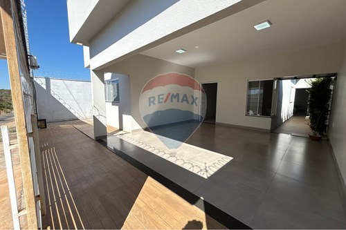 Venda-Casa-avenida A , 00  - CTK  - Toledo , Barra do Garças , Mato Grosso , 78600-411-722221014-27