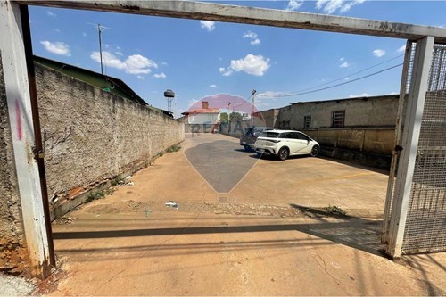 Venda-Terreno-Rua Santa Cruz , SN  - AO LADO SUPERMERCADO BARBOSA  - Vila Concórdia , Goiânia , Goiás , 74770375-722271005-6