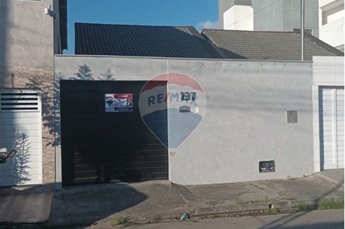 Venda-Casa-Rua Osvaldo Antônio Rasia, Bairro Três Irmãs , 132  - Posto Santo Antonio  - Três Irmãs , Campina Grande , Paraíba , 58424-165-720291093-3