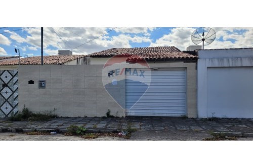 Venda-Casa-Rua Irisvânia Almeida Cunha , 168  - Proximo ao Call center  - Santa Cruz , Campina Grande , Paraíba , 58417360-720881029-8