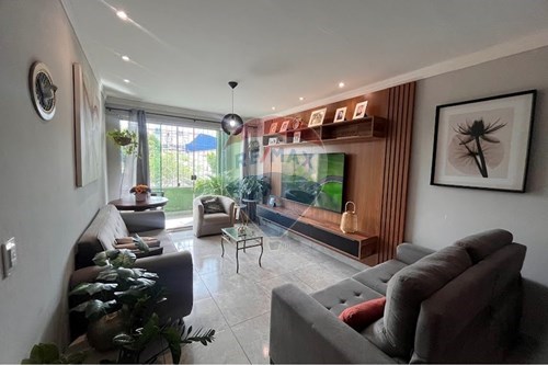 Venda-Casa-Rua Luís Eduardo Magalhães , 7  - Coroado , Manaus , Amazonas , 69082471-720661009-83