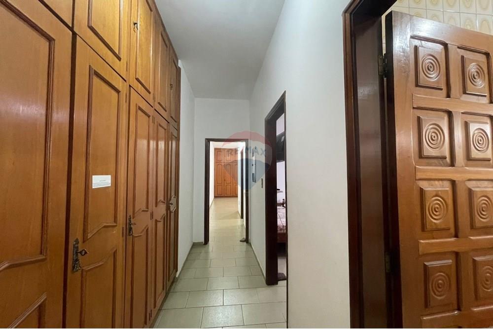 Casa Comercial - Venda - Rondonópolis , Mato Grosso - Imagem do WhatsApp de 2025-01-30 à(s) 13.43.51_7c20159e.jpg - Corredor - 722261001-14