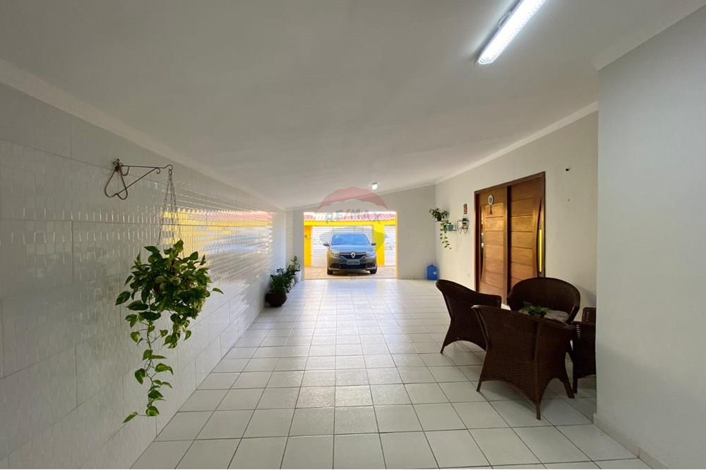 Casa - Venda - Parnamirim , Rio Grande do Norte - F7.jpg - Garagem - 720811032-33