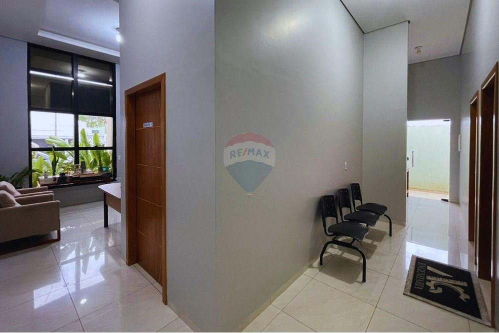 Ponto Comercial/ Loja - Venda - Cacoal , Rondônia - photo_5066741360127749711_y.jpg - Corredor - 722311018-1