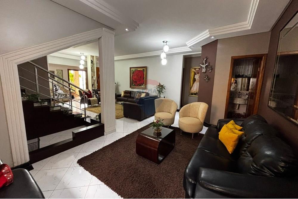 Sobrado - Venda - Anápolis , Goiás - Imagem do WhatsApp de 2025-10-29 à(s) 16.47.22_b2b8a50d.jpg - 721991046-236