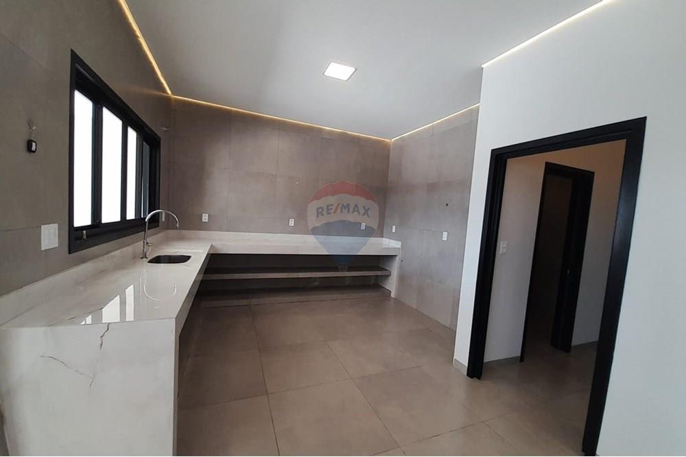 Casa - Venda - Água Boa , Mato Grosso - 4887fe29-7396-4d11-80e8-6d81d199e711.jpg - 722211006-29