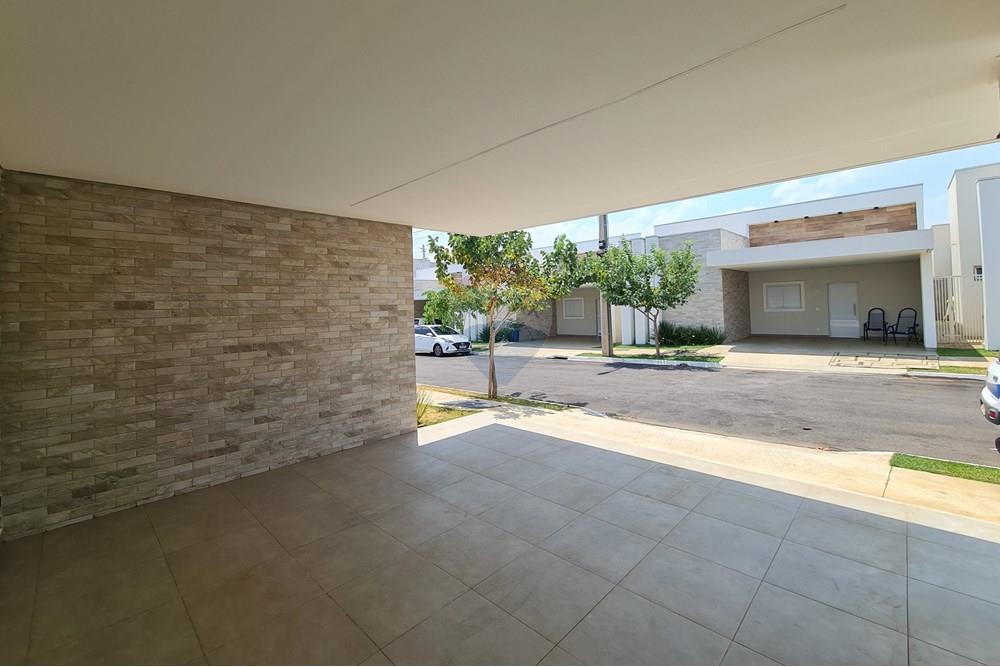 Casa de Condomínio - Venda - Lucas do Rio Verde , Mato Grosso - 3.jpg - Garagem - 722231009-17