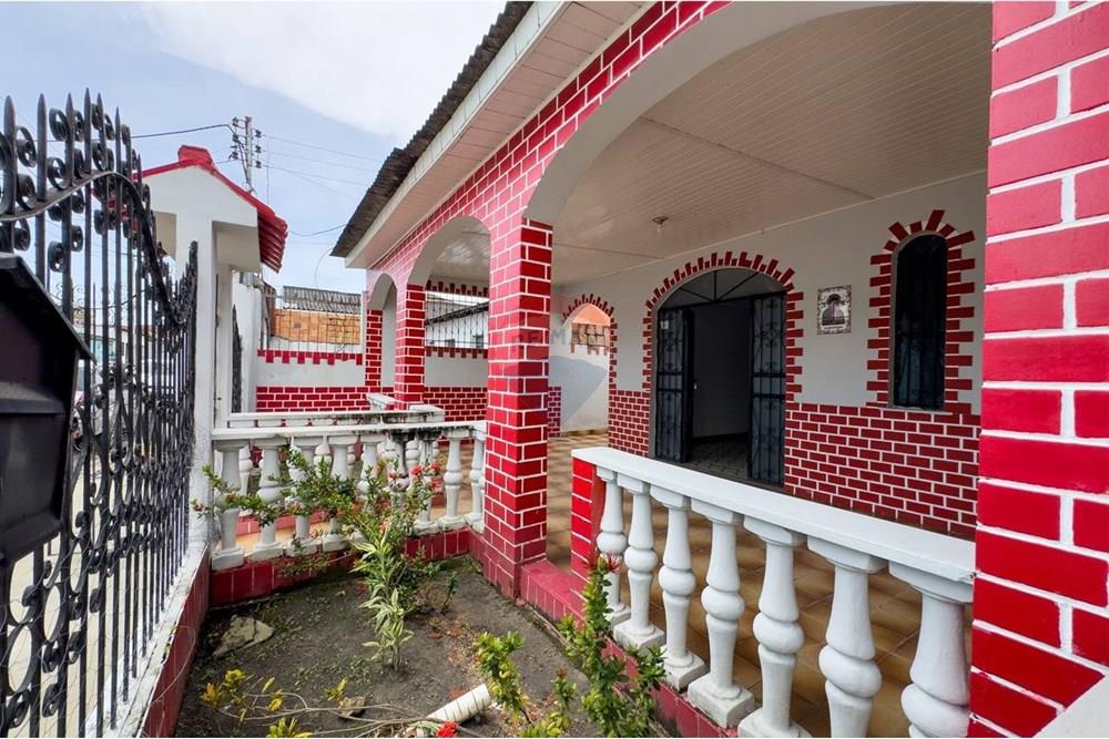 Casa - Venda - Manaus , Amazonas - photo_5098330999208652591_y.jpg - Fachada - 722051013-15