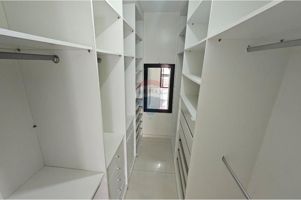 Apartamento - Alugar - Manaus , Amazonas - WhatsApp Image 2025-10-21 at 16.43.04 (1).jpeg - Closet - 720401033-33