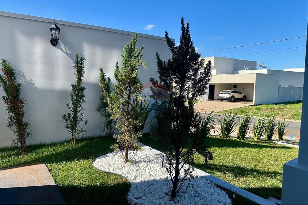 Sobrado - Venda - Araguaína , Tocantins - WhatsApp Image 2025-05-08 at 10.17.48.jpeg - 720991036-12