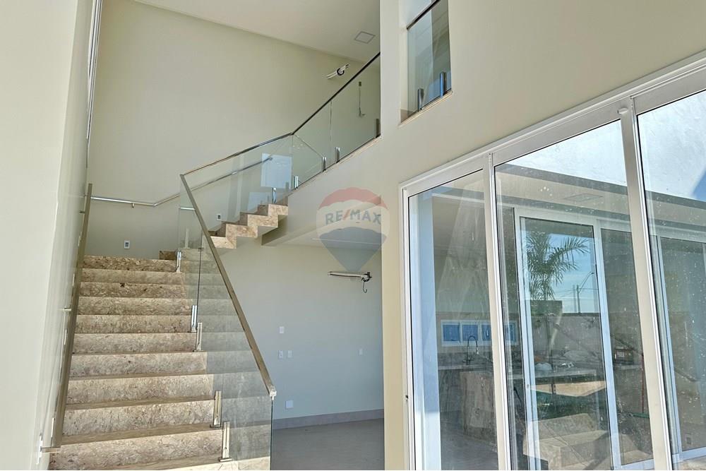 Sobrado - Venda - Araguaína , Tocantins - WhatsApp Image 2025-05-08 at 10.17.54.jpeg - 720991036-12