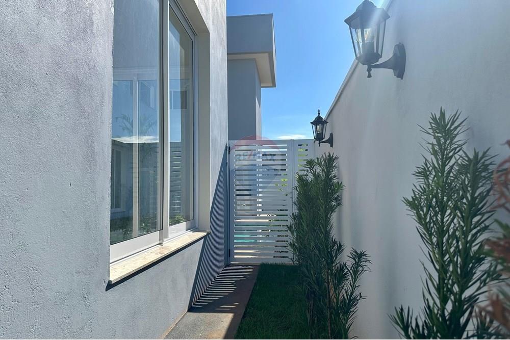 Sobrado - Venda - Araguaína , Tocantins - WhatsApp Image 2025-05-08 at 10.17.52.jpeg - 720991036-12