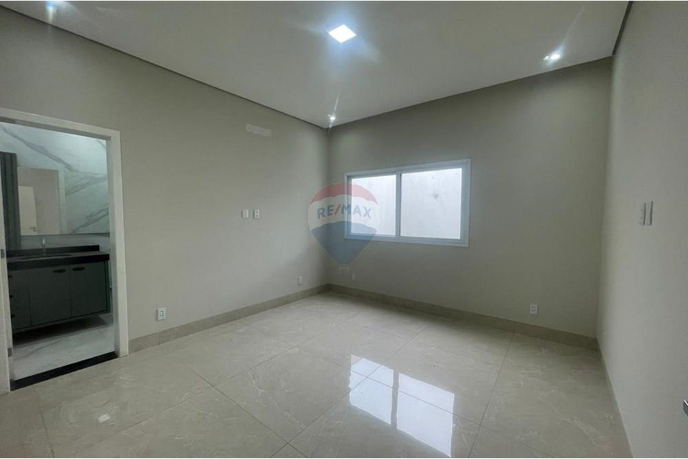 Casa - Venda - Cacoal , Rondônia - PHOTO-2025-10-20-11-08-59 5.jpg - 722311011-17