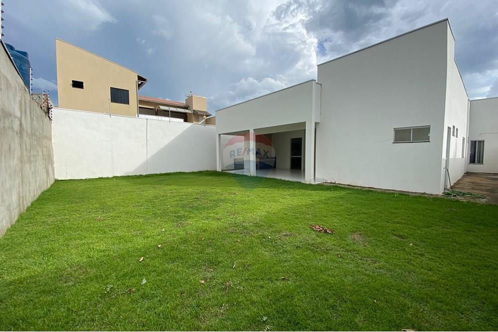 Casa - Venda - Vilhena , Rondônia - WhatsApp Image 2025-01-07 at 12.26.26 (1).jpeg - Quintal - 720701007-53