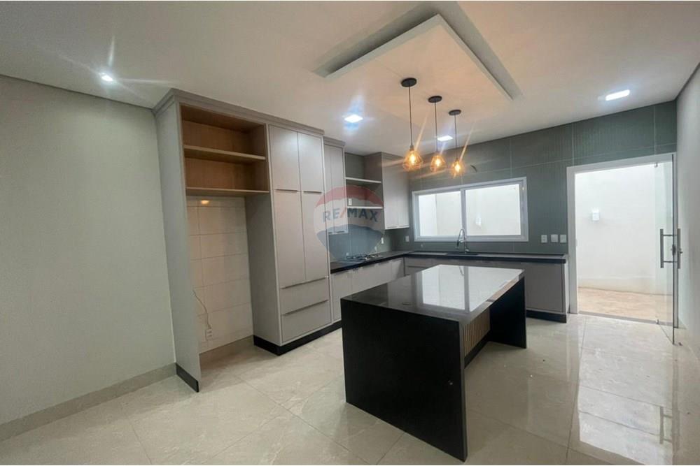 Casa - Venda - Cacoal , Rondônia - PHOTO-2025-10-20-11-08-59 3.jpg - 722311011-17