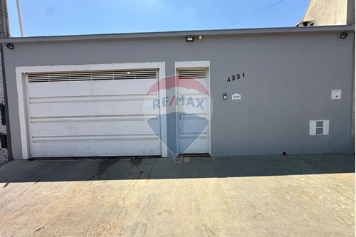 Venda-Casa-Rua Leandro Betarello Filho , 4.221  - Esplanada Primo Menegheti , Franca , São Paulo , 14412 007-780231035-37